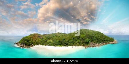 Anse Gerogette Aerial Panoramic View, Praslin - Isole Seychelles. Foto Stock
