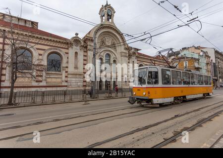 Sofia, Bulgaria - 23 febbraio 2020: Halite è un mercato coperto nel centro di Sofia, la capitale della Bulgaria, situato su Marie Louise Boulevard. It Foto Stock