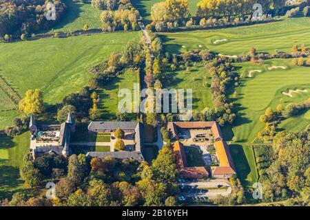 Veduta Aerea, Castello Dell'Aia, Campo Da Golf Gelderland, Campo Da Golf, Geldern, Basso Reno, Renania Settentrionale-Vestfalia, Germania, Bartelter Weg, Birreria All'Aperto, Cast Foto Stock