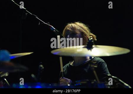 Milano, Italia - 15 maggio 2018: Il gruppo rock indie americano Yo la Tengo, spesso abbreviato come YLT, di Hoboken, New Jersey, suona alla musica live di Fabrique Foto Stock