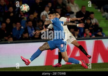 Getafe, Spagna. 23rd Feb, 2020. Getafe, Spagna; 23/02/2020.- Calcio di calcio della Liga partita spagnola 25 2019-2020, Getafe FC contro Siviglia tenuto al Colosseo Alfonso Perez, a Getafe, Madrid. Punteggio finale 0-3 vincitore Sevilla. Lucas Ocampos, Fernando Reges e Jukes Konude segnano gli obiettivi. Credit: Juan Carlos Rojas/Picture Alliance | Usage Worldwide/Dpa/Alamy Live News Foto Stock