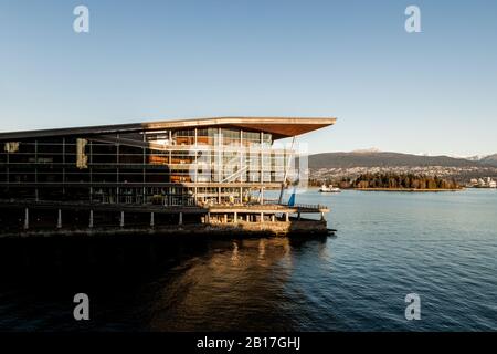 Vancouver, CANADA - 19 FEBBRAIO 2020: Canada Place Trade and Convention Center. Foto Stock