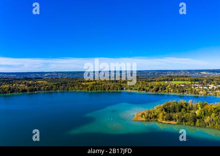 Luftaufnahme, Deutschland, Bayern, Bachern, Landkreis Stranberg, Wörth Vedi mit der Wörth insel bzw. Mausinsel Foto Stock