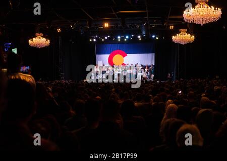 Denver, Stati Uniti. 23rd Feb, 2020. Elizabeth Warren parla ai sostenitori della sua campagna al Fillmore Auditorium di Denver, Colorado. Credito: Il Photo Access/Alamy Live News Foto Stock