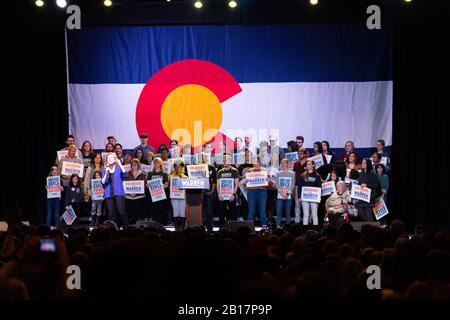 Denver, Stati Uniti. 23rd Feb, 2020. Elizabeth Warren parla ai sostenitori della sua campagna al Fillmore Auditorium di Denver, Colorado. Credito: Il Photo Access/Alamy Live News Foto Stock