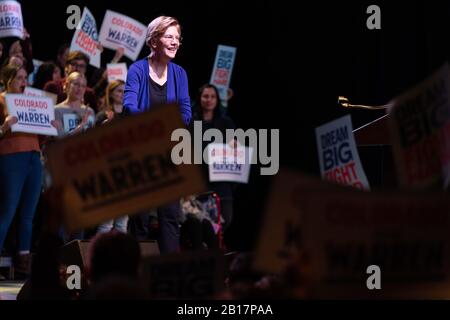 Denver, Stati Uniti. 23rd Feb, 2020. Elizabeth Warren parla ai sostenitori della sua campagna al Fillmore Auditorium di Denver, Colorado. Credito: Il Photo Access/Alamy Live News Foto Stock