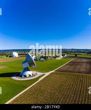 Deutschland, Bayern, Große Parabolantennen Der Erdfunkstelle Raisting Foto Stock