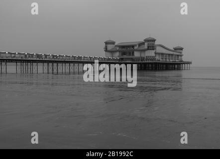 Il Grand Pier Weston-Super-Mare Somerset Inghilterra Regno Unito. Aprile 2019 Foto Stock