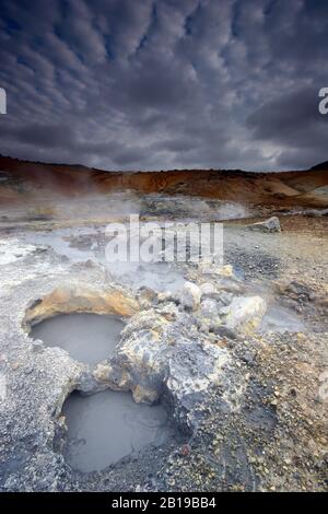 Sorgenti termali dell'area geotermica Krysuvik, Islanda, Krysuvik Foto Stock