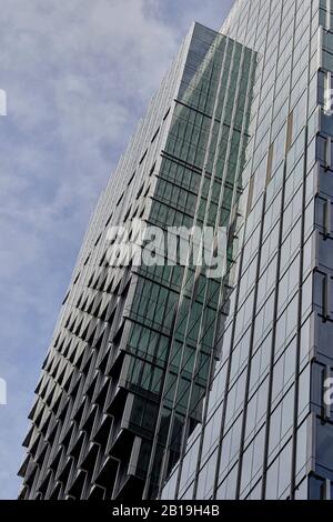 Dettaglio facciata a sbalzo. Sixty Martin Place, Sydney, Australia. Architetto: Hassell, 2019. Foto Stock