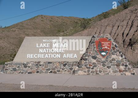 Cartello all'ingresso dell'area nazionale di recupero del Lago Mead Foto Stock