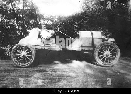 Mercer Automobile Company da corsa, c.. 1914. Si trattava di un'auto ad alte prestazioni. Le auto sportive e da turismo Mercer sono state costruite, dal 1909 al 1925, in Nuova Gran Bretagna, Connecticut. Per vedere le mie altre immagini vintage, Cerca: Prestor veicolo vintage Foto Stock