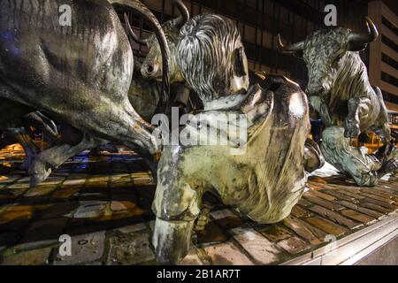 Monumento ai recinti di San Fermin a Pamplona Foto Stock