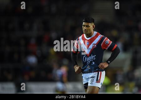 22nd Febbraio 2020, Totally Wicked Stadium, St Helens, Inghilterra; World Club Challenge, Saint Helens / Sydney Roosters : Daniel Tupou (2) Di Sydney Roosters Durante Il Gioco Foto Stock