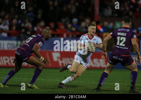 21st Febbraio 2020, Hull College Craven Park, Kingston upon Hull, Inghilterra; Betfred Super League, Hull Kingston Rovers / Huddersfield Giants : Joe Keyes (24) di Hull KR corre con la palla Foto Stock