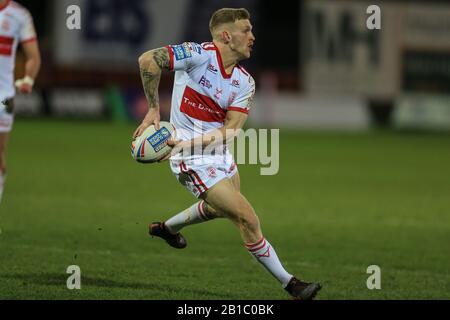 21st Febbraio 2020, Hull College Craven Park, Kingston upon Hull, Inghilterra; Betfred Super League, Hull Kingston Rovers / Huddersfield Giants : Joe Keyes (24) di Hull KR corre con la palla Foto Stock