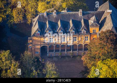 Fotografia aerea, castello fossato Schloss Rheydt e museo, Mönchengladbach, Basso Reno, Nord Reno-Westfalia, Germania, monumento architettonico, DEU Foto Stock