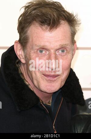 Londra, Regno Unito. 24th Feb, 2020. Jason Flemyng frequenta il Premier militare britannico a Cineworld, Leicester Square a Londra. Credit: Sopa Images Limited/Alamy Live News Foto Stock