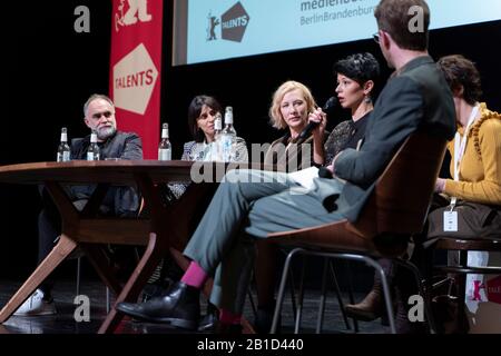 Berlino, Germania. 24th Feb, 2020. Berlinale parla con Cate Blanchett durante il 70th Festival Berlinale. (Foto Di Beata Siewicz/Pacific Press) Credit: Pacific Press Agency/Alamy Live News Foto Stock