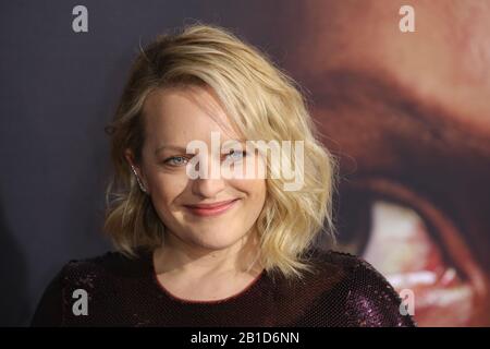 Los Angeles, Stati Uniti. 25th Feb, 2020. Elisabeth Moss alla prima 'The Invisible Man' tenutasi al TCL Chinese Theatre di Los Angeles, California, 24 febbraio 2020. Photo Credit: Joseph Martinez/Picturelux Credit: Picturelux/The Hollywood Archive/Alamy Live News Foto Stock