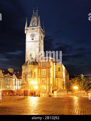 Municipio della Città Vecchia di Praga, vista dalla Piazza della Città Vecchia, Repubblica Ceca Foto Stock