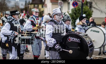 Mossingen, Baden Württemberg, Germania - 4 Febbraio 2018: Carnevale Di Fasnet In Germania. Foto Stock