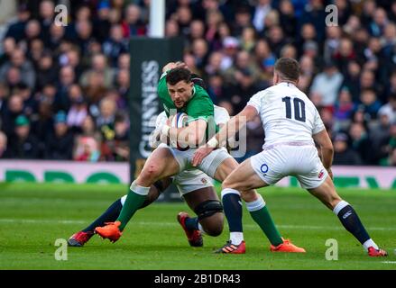 Twickenham, Inghilterra, 23rd febbraio, Guinness Six Nations, International Rugby, Robbie HENSHAW, sull'attacco, Inghilterra vs Irlanda, RFU Stadium, Regno Unito, [Mandatory Credit; Peter SPURRIER/Intersport Images] Foto Stock