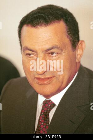 FOTO ***FOTO*** il presidente egiziano Muhammad Hosni El Sayed Mubarak è stato visto il 14 luglio 1994, a Bratislava, in Slovacchia. (Ctk Photo/Jana Misauerova) Foto Stock