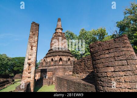 Il Wat Phra Kaeo al Parco storico nella città di Kamphaeng Phet nella provincia di Kamphaeng Phet nella Thailandia del Nord. Thailandia, Kamphaeng Phet Foto Stock