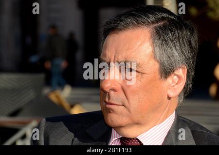 Marsiglia, Francia. 11th marzo 2016. L'ex primo ministro francese Francois Fillon è attualmente in fase di processo per le accuse di aver sotpagato più di un milione di euro di fondi pubblici a Marsiglia. Credit: Gerard Bottino/Sopa Images/Zuma Wire/Alamy Live News Foto Stock