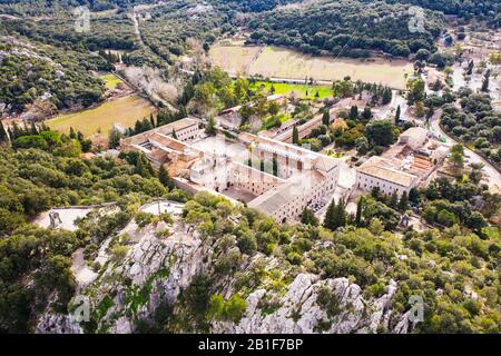 Monastero di Lluc, Santuari de Lluc, Serra de Tramuntana, registrazione dei droni, Maiorca, Isole Baleari, Spagna Foto Stock