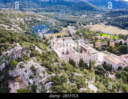 Monastero di Lluc, Santuari de Lluc, Serra de Tramuntana, registrazione dei droni, Maiorca, Isole Baleari, Spagna Foto Stock