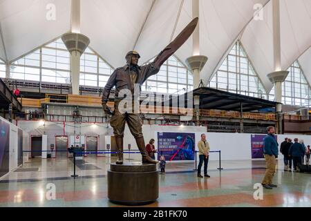 Denver, 12 FEBBRAIO: Vista interna dell'Aeroporto Internazionale di Denver il 12 FEBBRAIO 2020 a Denver, Colorado Foto Stock