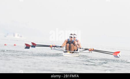 Shunyi, CINA. Inizio di un caldo di un calore del doppio Scul maschile, USA M2X Bow, , alla Regata olimpica 2008, Sabato, 09.08.2008 [Crediti obbligatori: Peter SPURRIER, Intersport Images] Foto Stock