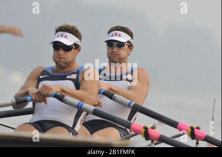 Shunyi, CINA. Inizio di un caldo di un calore del doppio Scul maschile, USA M2X Bow, , alla Regata olimpica 2008, Sabato, 09.08.2008 [Crediti obbligatori: Peter SPURRIER, Intersport Images] Foto Stock