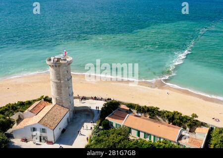 Vista dalla cima del faro Phare des Baleines sull'isola Ile de Ré, Charente-Maritime, Francia Foto Stock