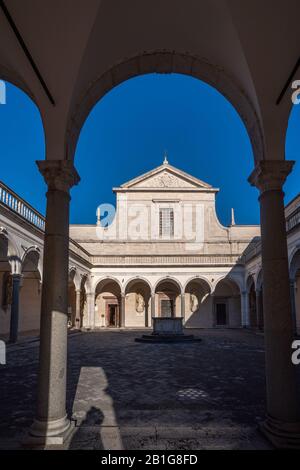 Cattedrale dell'abbazia benedettina di Montecassino, Chiostro dei benefattori Foto Stock