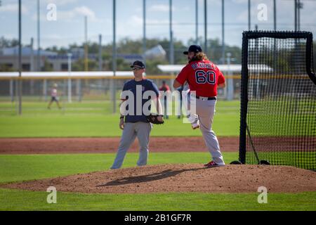 Lanciatore RJ Alvarez sul tumulo a Boston Red Sox formazione primaverile a Ft Myers, Florida, Stati Uniti Foto Stock