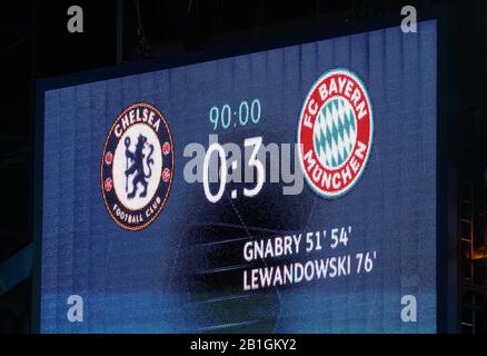 Champions League, Chelsea-Monaco di Baviera, Londra 25 febbraio 2020. Schermata con risultato finale FC CHELSEA - FC BAYERN MONACO UEFA Football Champions League , Londra, 25 febbraio 2020, Stagione 2019/2020, round degli ultimi sedici, FCB, Baviera, München © Peter Schatz / Alamy Live News Foto Stock