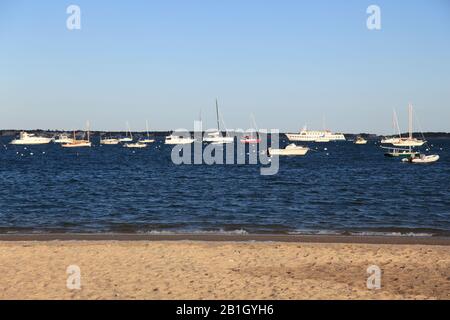 Veterans Memorial Park Beach, Lewis Bay, Hyannis, Cape Cod, Massachusetts, New England, Stati Uniti Foto Stock
