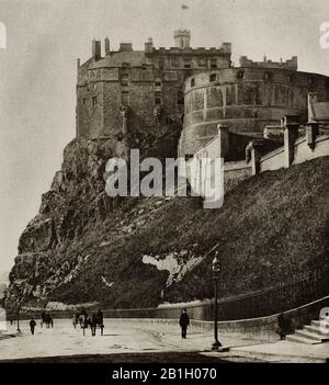 Castello di Edimburgo che mostra le Camere della Regina Maria, circa 1900 Foto Stock