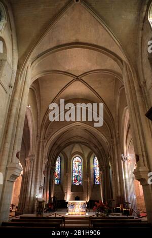 Vista interna della chiesa di Saint-Pierre de Montmartre, le più antiche chiese sopravvissute di Parigi.Montmartre.Paris.France Foto Stock