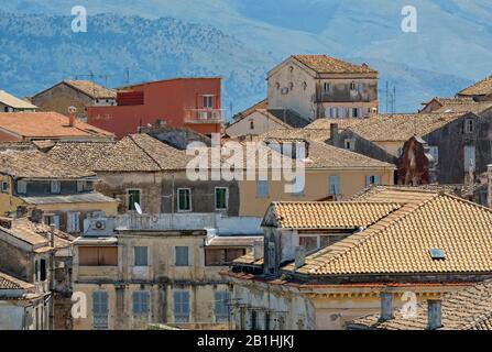 Vista sul tetto degli edifici Corfu città, Grecia, edifici, storia, strade, avventura, Mar Ionio, viaggi Foto Stock