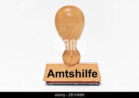 Un francobollo con l'iscrizione Amtshilfe (assistenza amministrativa) Foto Stock