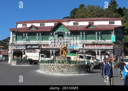 4th Nov 2019, Mussoorie, Uttarakhand, India. Vista frontale della biblioteca di Musoorie fondata nel 1853, Mussoorie Foto Stock