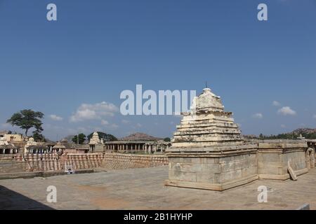 Tempio Di Eshwar Hanuman, Vicino Al Tempio Di Vrupaksha, Hampi, Karnataka, India. Foto Stock