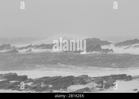 Mari tempestosi a Birsay, Orkney Isles Foto Stock