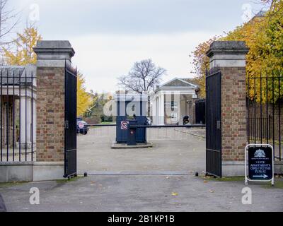 Kensington Palace, Londra, Inghilterra. Kensington Palace era la casa di HRH Diana, Principessa del Galles ed è ora sede di Duke e Duchessa di Cambridge. Foto Stock