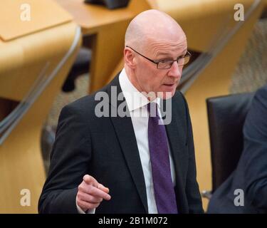 Edimburgo, Regno Unito. 26th Feb, 2020. Nella foto: John Swinney MSP - primo Ministro e Segretario del Gabinetto per l'Educazione del Partito Nazionale Scozzese (SNP). Istruzione e Competenze questioni generali che vengono poste a John Swinney che sta difendendo i governi scozzesi record sull'istruzione. Credito: Colin Fisher/Alamy Live News Foto Stock