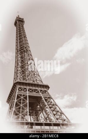 Foto d'epoca della Torre Eiffel. Foto Stock